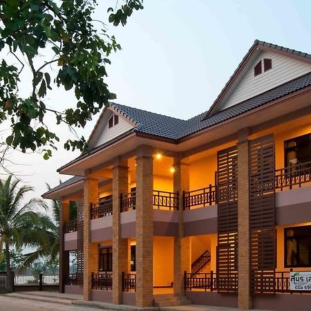 Suporn Lakeview Trakan Phut Phon Ngoại thất bức ảnh